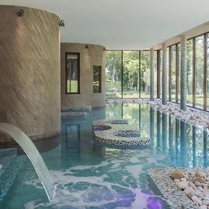**** Hotel Chateau De Massillan France